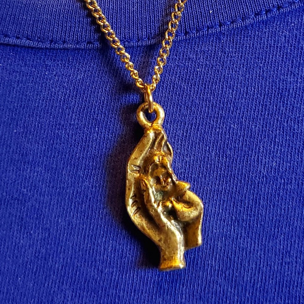 18" Gold Tone Comforting Hand Pendant Necklace